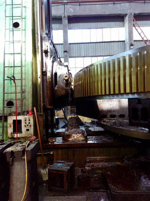 AISI 4340 দীর্ঘস্থায়ীতা এবং দক্ষতার জন্য বড় আকারের ঘূর্ণন গিয়ার এবং পিনিয়ন