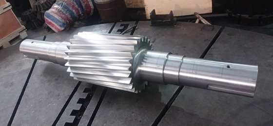 SAE 4340 ইস্পাত বাম হাতের হেলিকাল গিয়ার শ্যাফ্ট DP 1.5 24T কোণ 5°