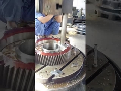 উচ্চ গতির একক হেলিকাল গিয়ার ট্রেন ট্রান্সমিশন 17CrNiMo6 স্টিল পিনিয়ন Ra0.8